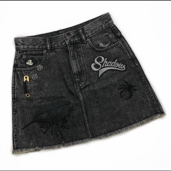 Marc Jacobs Embellished Denim Mini Skirt - RARE Size 27 - Picture 1 of 15